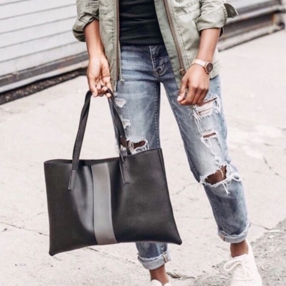 Vince Camuto Handbags - ⚫️  Vince Camuto Luck Black Vegan Leather Tote ⚫️